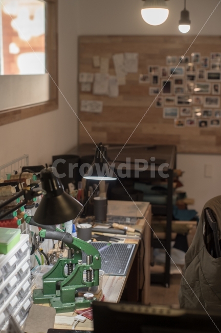 작업실,공방,분위기,차분함,편안함,아날로그,가죽,workroom,mood,calm,comfortable,analog,인테리어,실내디자인,interior design