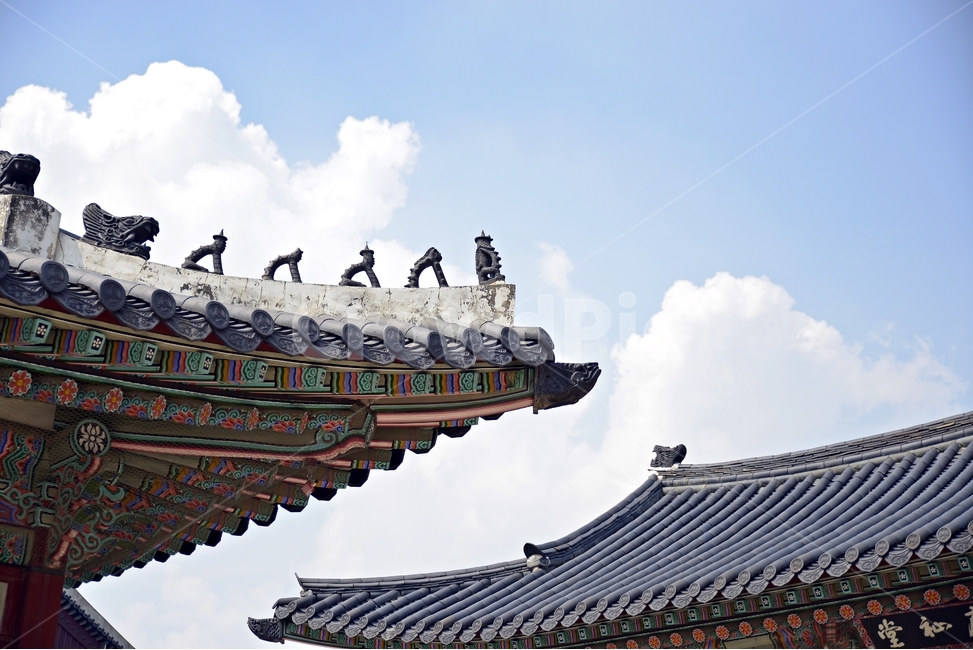 서울,경복궁,한국,고궁,궁궐,기와,한옥,처마,한국의미,랜드마크,관광,한국전통,한국문화,korean traditional,korean culture,랜드마크,landmark,tourist attraction,한국랜드마크,한국관광지,한국명소,korea landmark,korea tourist attraction,건축물,건물외관,exterior,building,structure,architecture,construction