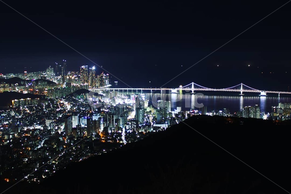 부산,광안리,황령산,야경,빛,밤바다,광안대교,야경,밤,풍경,nightscape,night,landscape,도시,city,outdoors,옥외,경치,nature,자연,scenery