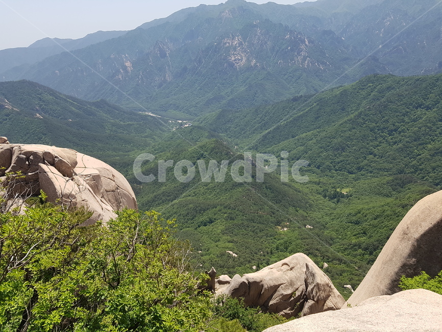 설악산,산,산맥,바위,나무,자연,초록,하늘,자연경관,속초,자연,풍경,nature,landscape,outdoors,옥외,mountain,mountain range