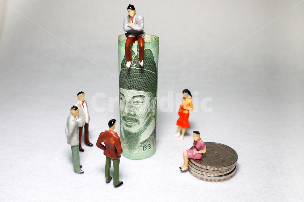 돈,성공,금융,비지니스,사업,모형,컨셉,지폐,동전,부자,갑부,목표,자신감,의지,저축,투자,투기,피규어,조각상,동상,석상,조형물,statue,bronze statue,stone statue,금융,돈,finance,banking,money,비즈니스,사업,business,service,work,연출,컨셉,콘셉,direction,concept