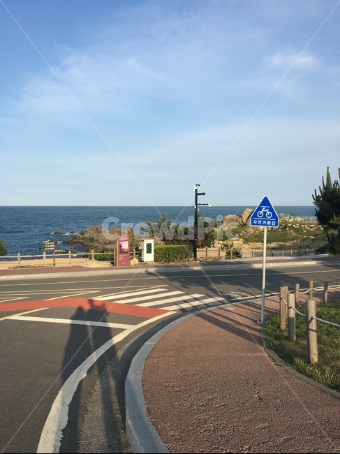 road,도로,간절곶,풍경,바다,asphalt,아스팔트,사람,그림자,자연