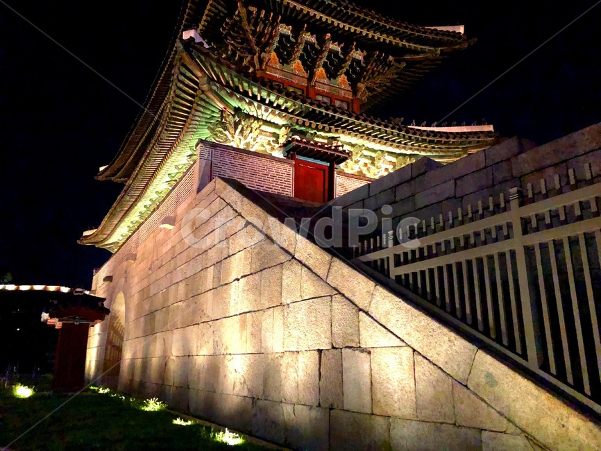 서울야경,야경,동대문,흥인지문,문화재,서울,야경,밤,풍경,nightscape,night,landscape,랜드마크,landmark,tourist attraction,한국랜드마크,한국관광지,한국명소,korea landmark,korea tourist attraction,worship,예배,shrine,신사,pagoda,탑,architecture,건축물,building,건물
