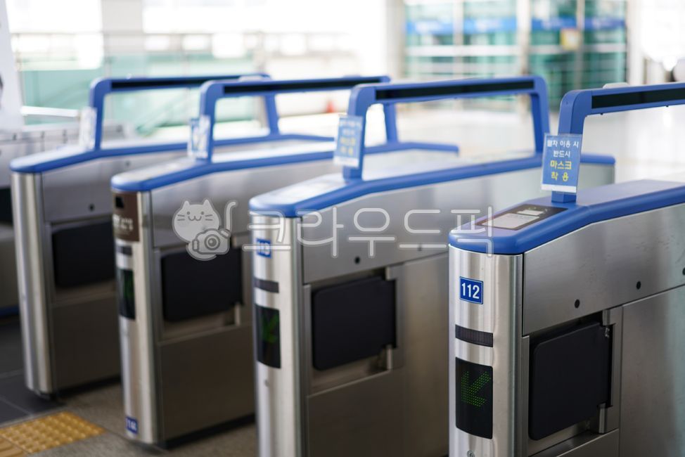 지하철,개찰구,입구,교통,대중교통,전철역,지하철역,교통수단,교통카드,ticketgate,subway,stationtraffic,transportation