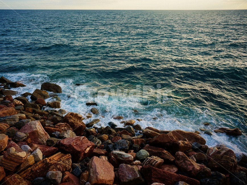 ocean,stone,coast,해변,해안가,돌조각,italy