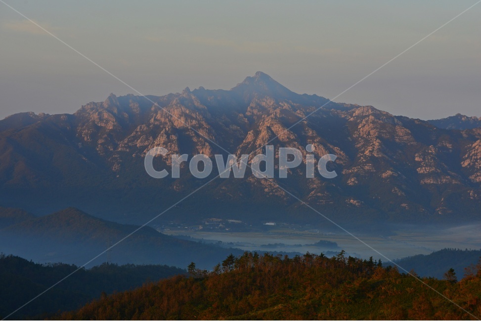 전남,영암,월출산,운해,아침,여명,mountainrange,산맥,outdoors,옥외,mountain,산,nature,peak,피크,자연,풍경,nature,landscape,한국자연풍경,한국자연경관,korea nature landscape