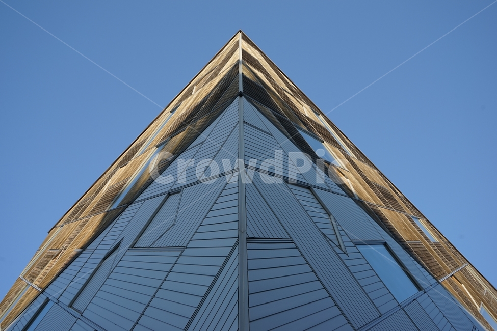 건물,하늘,왜곡,삼각형,창,날카로움,건축물,architecture,building,sky,distortion,glass,window,blue,triangle,건축물,건물외관,exterior,building,structure,architecture,construction