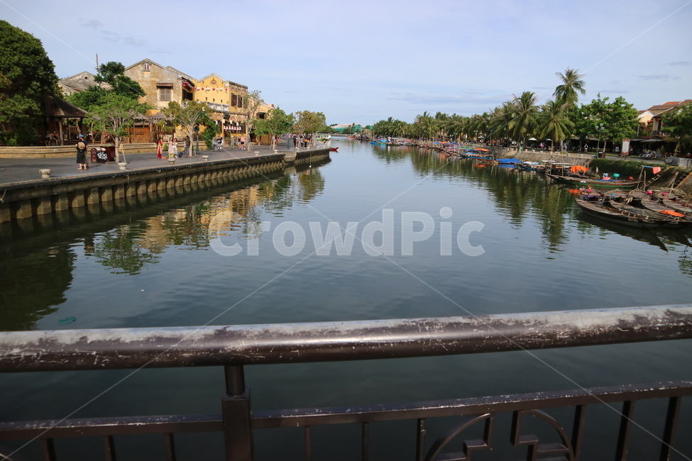 워터프론트,waterfront,banister,난간,handrail,water,물,다리,bridge,강,river