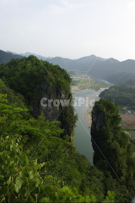 선돌,영월,서강,명승지,큰바위,입석,강원도,자연,풍경,nature,landscape,한국자연풍경,한국자연경관,korea nature landscape,outdoors,옥외,scenery