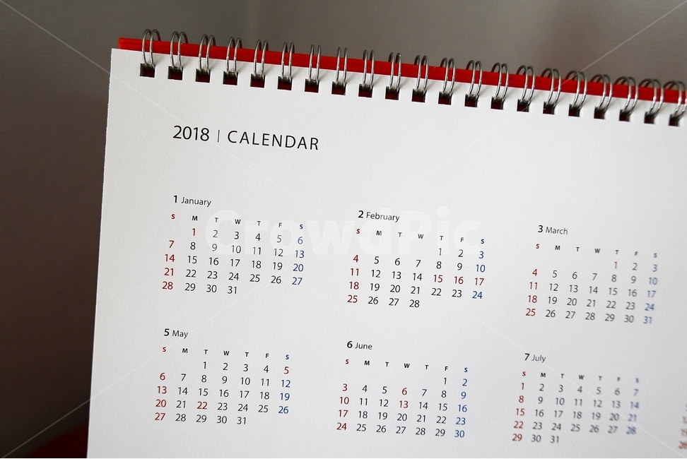2018,탁상달력,캘린더,1년달력,스프링달력,background,바탕,배경,배경이미지,백그라운드,이미지,달,달력,월력,카렌다,카렌더,탁상용,탁상형,탁상카렌다,생활,탁상,책상용,기업,회사,회사원,사원,사무원,직장,공장,업무,공무,사업,사무실,집,비지니스,책상,스프링,표지,비움,스프링노트,종이,하얀색,칼라,새해,2018년,2018년도,비즈니스,사업,business,service,work,사물,물건,오브젝트,thing,object,matter,학용품,문구류,사무용품,school supplies,stationery,office supplies