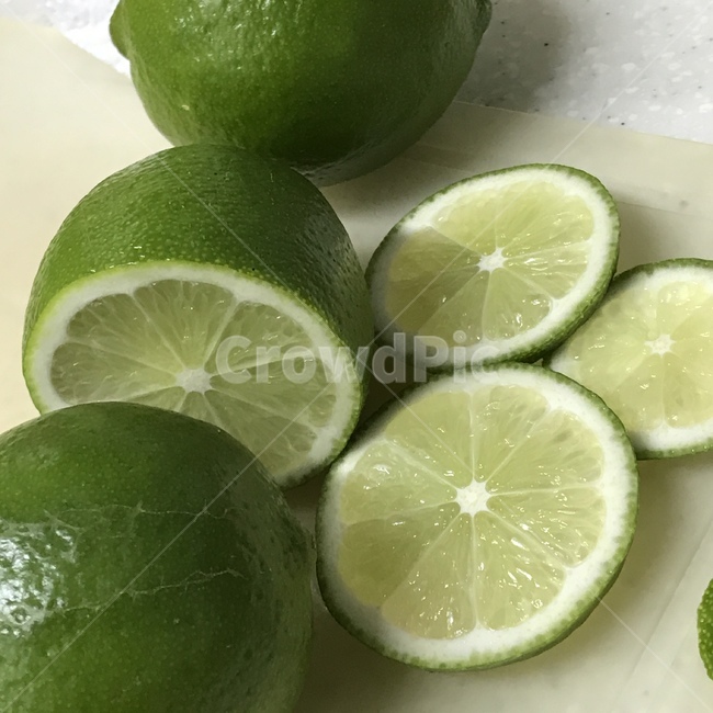 citrusfruit,감귤류과일,lime,라임,fruit,과일,plant,식물,food,식품,초록색,green,lemon,음식,식재료,요리,food,cook,meal,dishes,food reserves,과일,열매,fruit