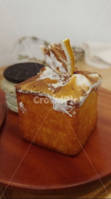 디저트,빵,레몬파운드케잌,나무접시,카페디저트