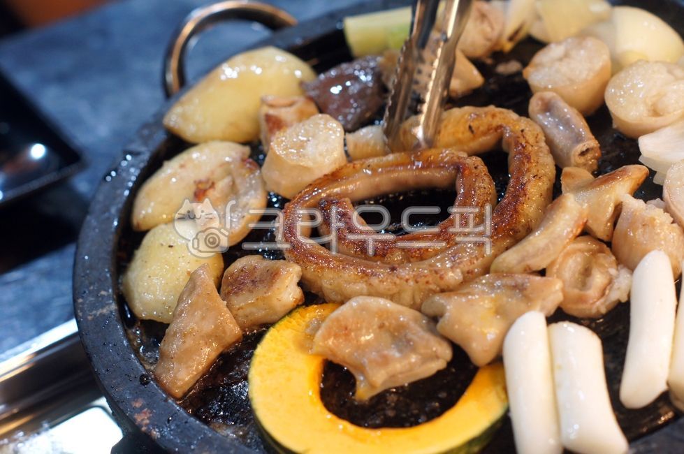 대창,bigintestines,intestines,소곱창,곱창구이,모듬곱창,chitterlings,beefsmallintestine,assortedintestines,bbqintestines,bbqmeat,생고기,rawmeat,rawbeef,막창,beefintestines,rectum,막창구이,grilledintestines,구이,grill,bbq