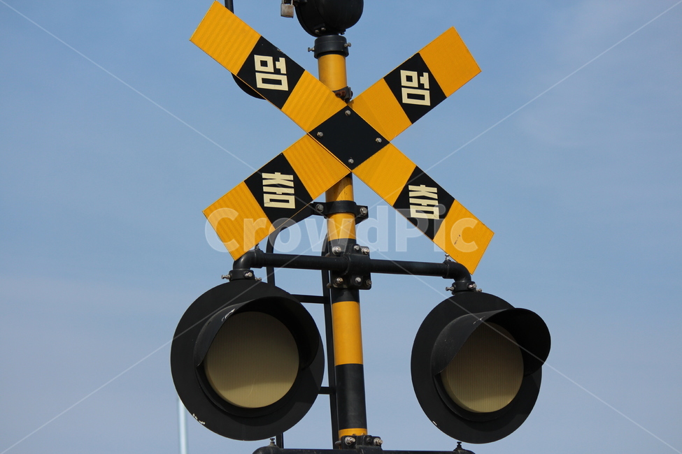 멈춤,경고,이정표,기찻길,고향집,stop,교통,교통수단,traffic,transportation