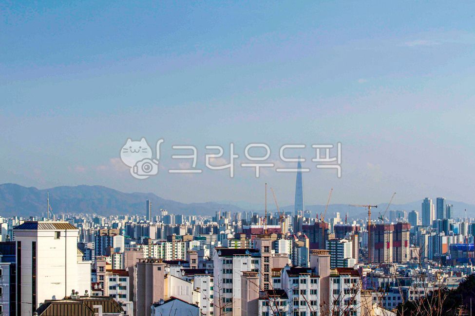 nature,city,metropolis,center,Seongbukgu,building,seoul,Bukhansan Mountain,Gaeunsan Park,outdoors,urban,Gaeunsan Mountain
