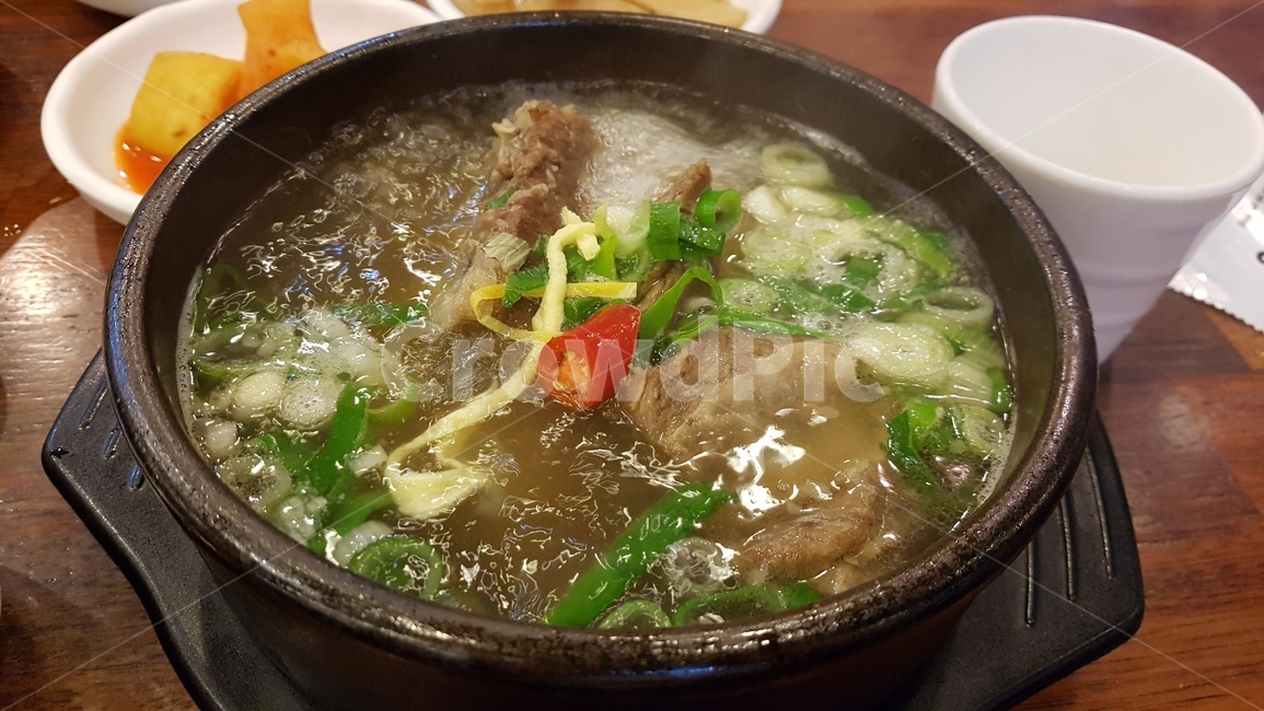 bowl,사발,요리,food,meal,식사,음식,갈비탕