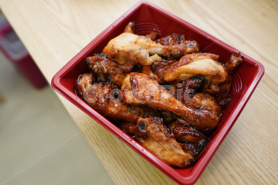치킨,닭고기,요리,음식,먹방,안주,육류,육식,간식,식사,먹거리,안주거리,음식,식재료,요리,food,cook,meal,dishes,food reserves,육류,고기,meat