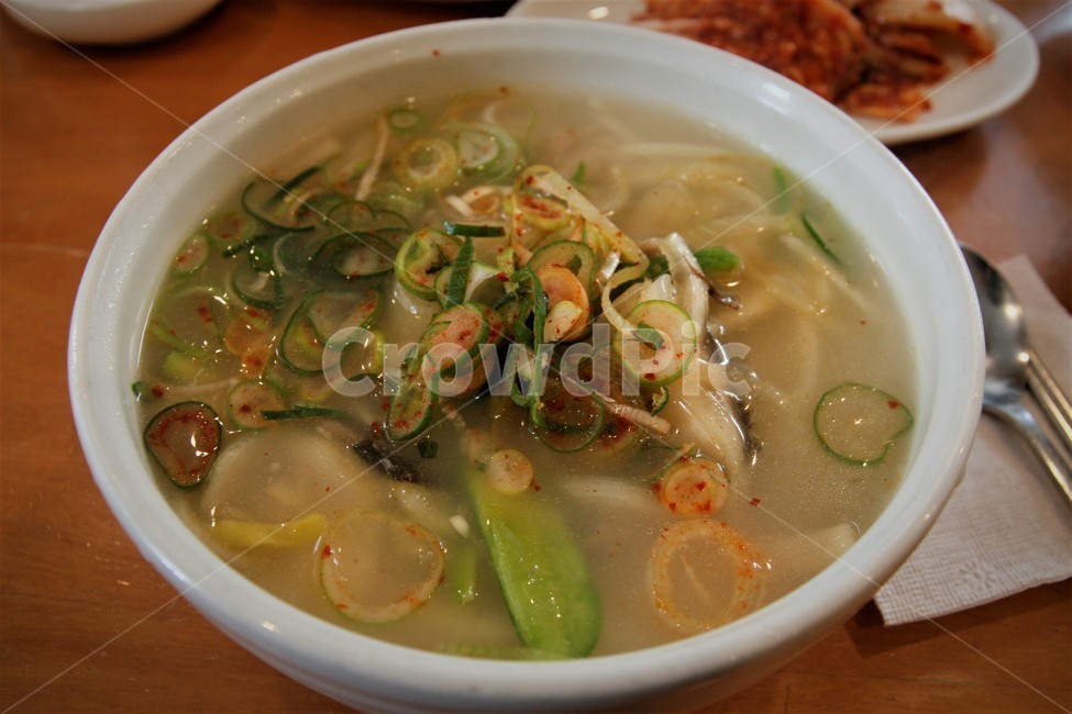 얼큰,칼국수,음식,청양고추,국물,음식,식재료,요리,food,cook,meal,dishes,food reserves,면류,면요리,noodles,한식,한국음식,한국요리,korean food,korean dishes,korean meal,korean cook