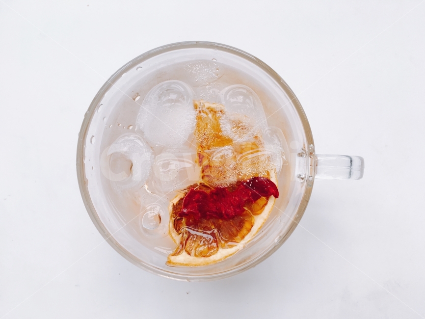 누끼,감성,물,여름,찻잔,시원한물,water,summer,유리잔,유리,차,아이스티,색감,사람없음,자연,디저트,손님,레몬,말린음식,음료수,drink,beverage,누끼,remove background