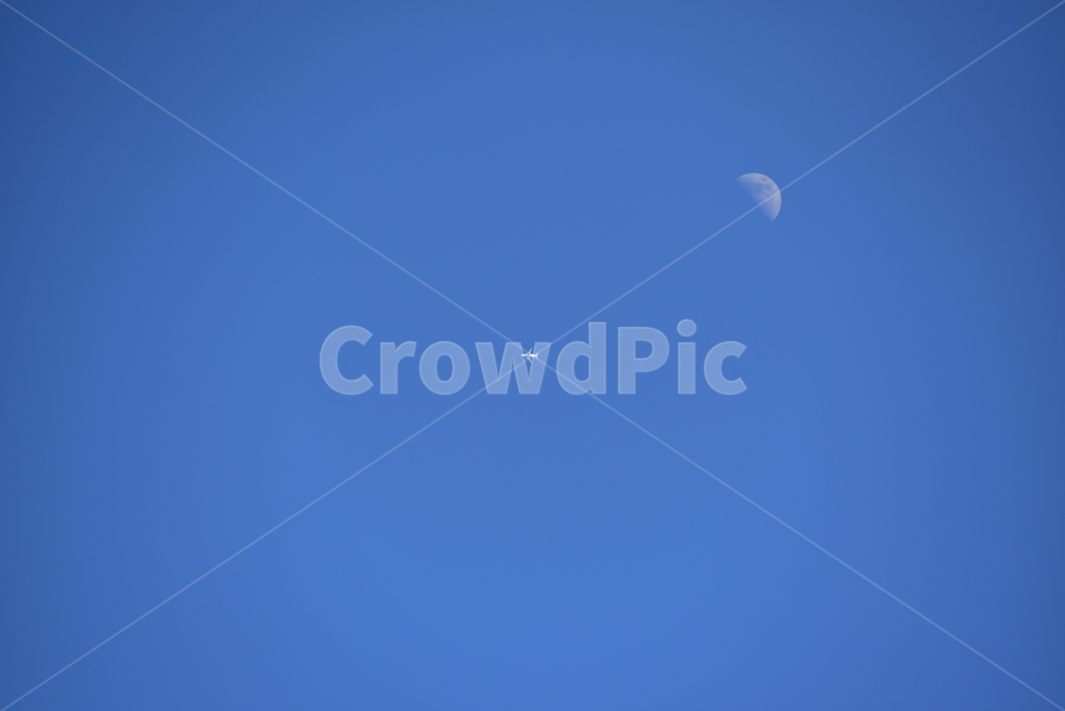 파란하늘,하늘,달,비행기,푸른하늘,하늘풍경,파란색,bluesky,moon,airplane
