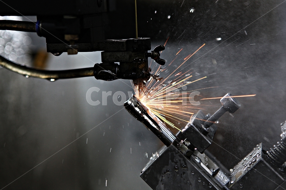 방전,불꽃,절단,산업,기계,물분사,전기,산업,industry,industrial,제조업,manufacturing business,manufacturing industry