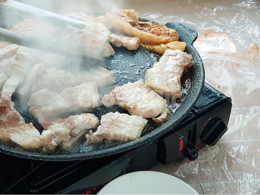 삼겹살,돼지고기,고기,음식,요리,음식,식재료,요리,food,cook,meal,dishes,food reserves,육류,고기,meat,한식,한국음식,한국요리,korean food,korean dishes,korean meal,korean cook
