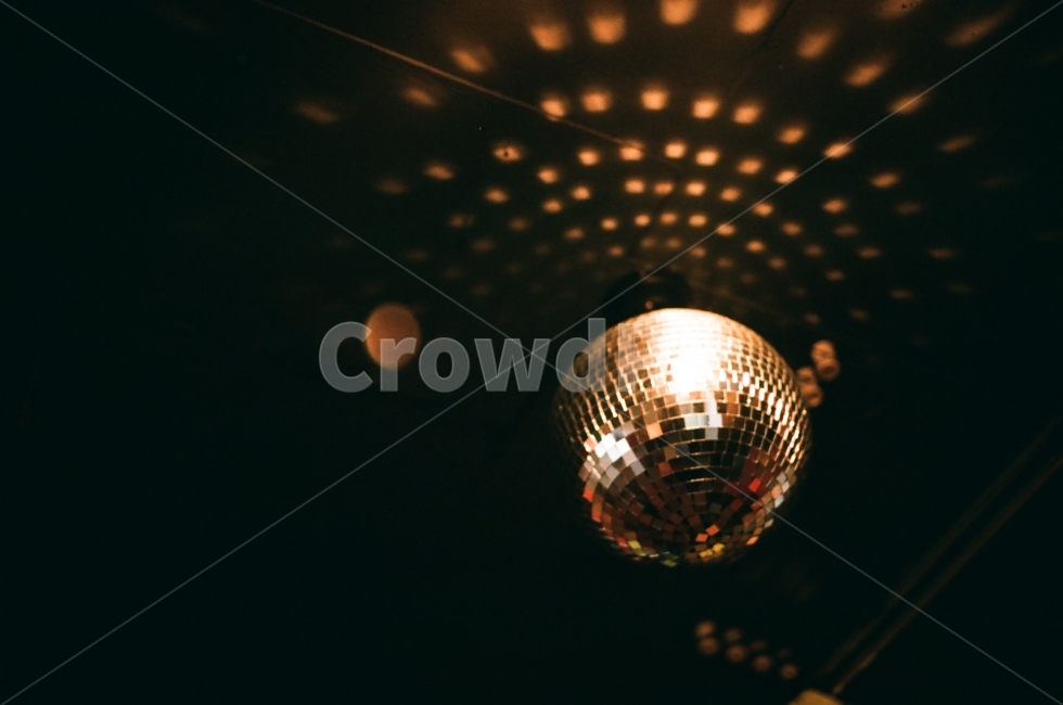 미러볼,light,party,파티,조명,감성,sensible,feeling,인테리어,실내디자인,interior design