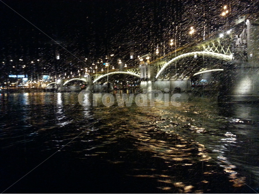 한강,다리,비,불빛,야경,가로등,물결,bridge,raining,rain,dropofwater,surge,wave,fantastic,romantic,야경,밤,풍경,nightscape,night,landscape,비,비오는날,rain,rainy,water,물,fountain,분수