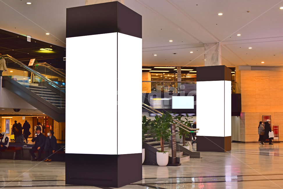 목업,mokup,전광판,빌보드,구조물,안내판,스크린,실물모형,싸인,옥외광고판,billboard,광고판,판넬,비즈니스,비지니스,business,모크업,싸인보드,빈공간,상업광고판,야외,옥외,배경,바탕,백그라운드,사인보드,상업광고,커머셜,목업이미지,blank,블랭크,비어있는,frame,광고판배경,간판,입간판,프레임,프로젝션스크린,projectionscreen,야간,screen,화면,디스플레이,display,광고게시,advertisement,person,사람,로비,lobby,바닥,flooring,indoors,옥내,인간,human
