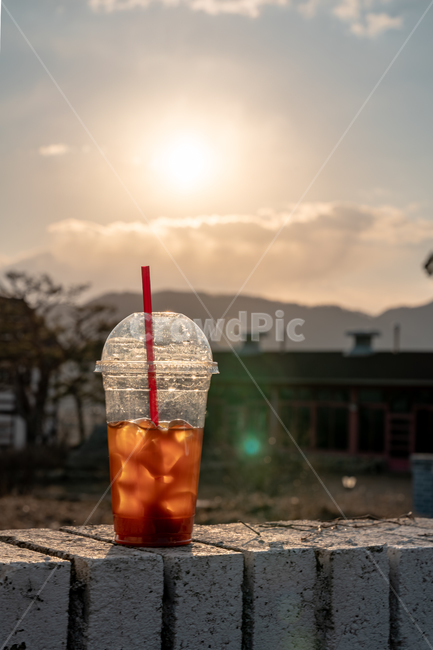 커피,햇살,아메리카노,아이스아메리카노,coffee,sunny,icecoffee,americano,카페,cafe,노을,구름