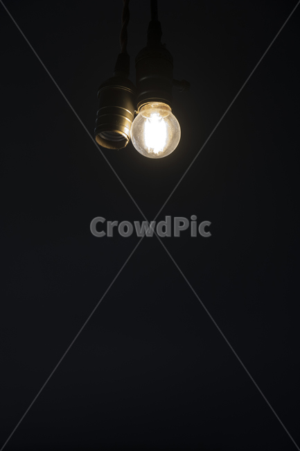 전등,불빛,어둠,흑백,light,빛,lightbulb,전구