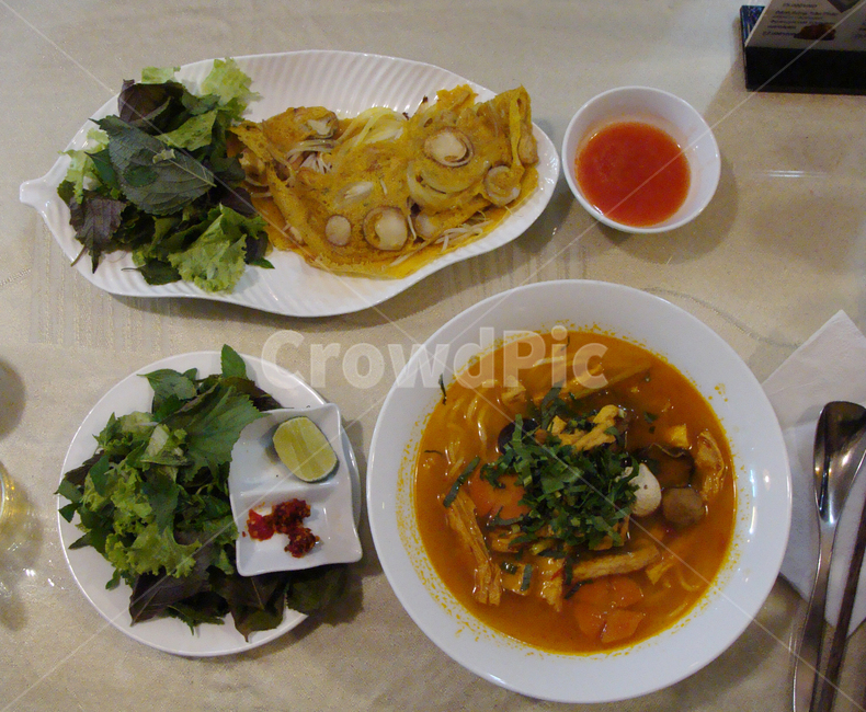 채식,비건쌀국수,베트남비건,채식쌀국수,veganfood,asianfood,쌀국수,nhatrang,채소쌀국수,vegetarianfood,vegetarian,vegan,vietnamesefood,veganricenoodle,veganrestaurant,냐짱,하노이베트남,ricenoodle,eat,tasty,asianmeal,cuisine,delicious,bunbohue,veganpho,음식,식재료,요리,food,cook,meal,dishes,food reserves