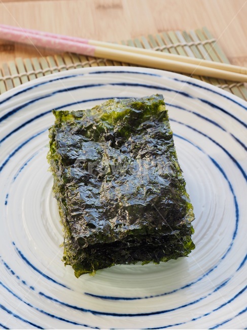 김,구운김,해초,반찬,한국음식,식품,한식,한국문화,한국,배경,음식문화,웰빙,문화,아시아,아시아음식,접시,전통,젓가락,음식,바삭한음식,음식,식재료,요리,food,cook,meal,dishes,food reserves,한식,한국음식,한국요리,korean food,korean dishes,korean meal,korean cook
