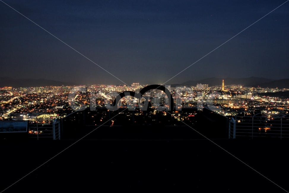 자연풍경,감성사진,도시풍경,사물,야경,여름,색감,일상,도시,풍경,city,landscape,야경,밤,nightscape,night,outdoors,옥외,경치,nature,자연,scenery,metropolis,중심지,town,building,건물,시티,urban,어반,aerial view,조감도