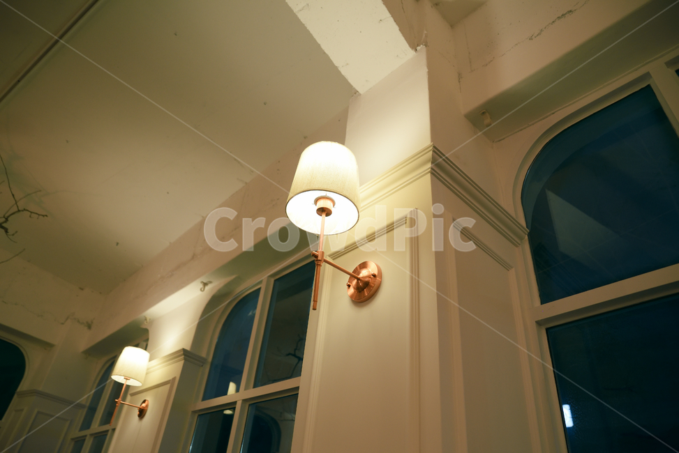 카페,실내,인테리어,조명,따뜻,light,cafe,interior,warm,감성,sensible,feeling,인테리어,실내디자인,interior design