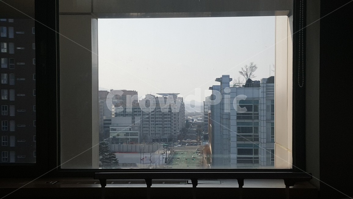 창밖풍경,도심,어두운방,시티뷰,고층