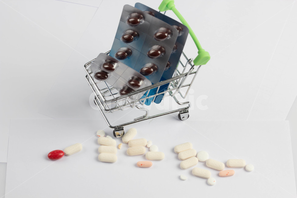 약,건강,알약,캡슐,약물남용,건강보조식품,쇼핑카트,의료,의학,병원,medical,hospital,clinic