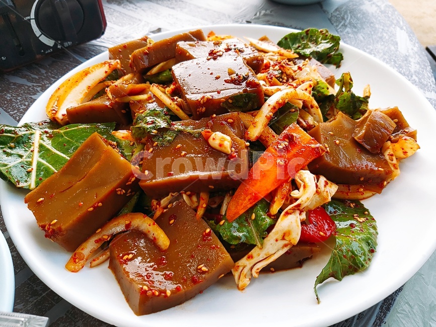 도토리묵,도토리묵무침,dish,요리,meal,식사,food,식품,묵,음식,식재료,요리,food,cook,meal,dishes,food reserves,한식,한국음식,한국요리,korean food,korean dishes,korean meal,korean cook