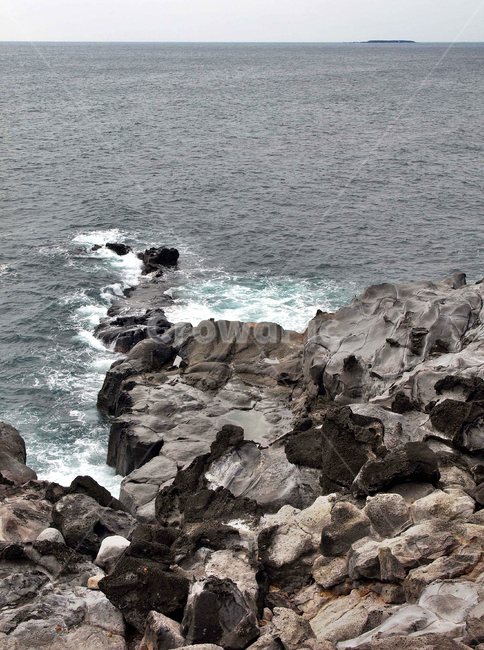 Olle Course 5,ocean,Jeju,Seogwipo City,strangely shaped rocks,Big Eong Scenic Site,Olle trail