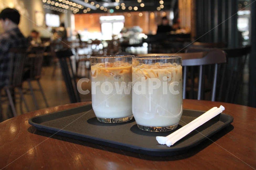 커피,라떼,얼음,아이스,아이스커피,아이스라떼,스타벅스,카페,아메리카노,coffee,감성,갬성,cafe,커피,카페,coffee,cafe
