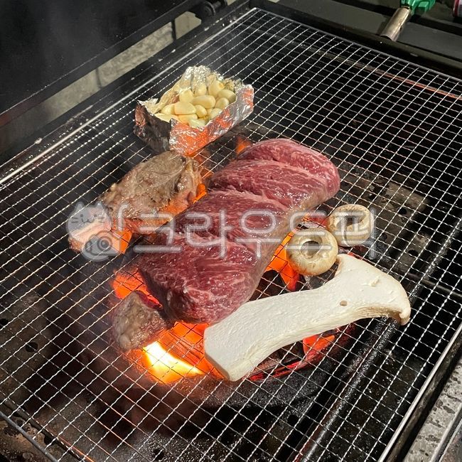 음식,food,고기,meat,양고기,mutton,lamb,소고기,beef,바베큐,bbq