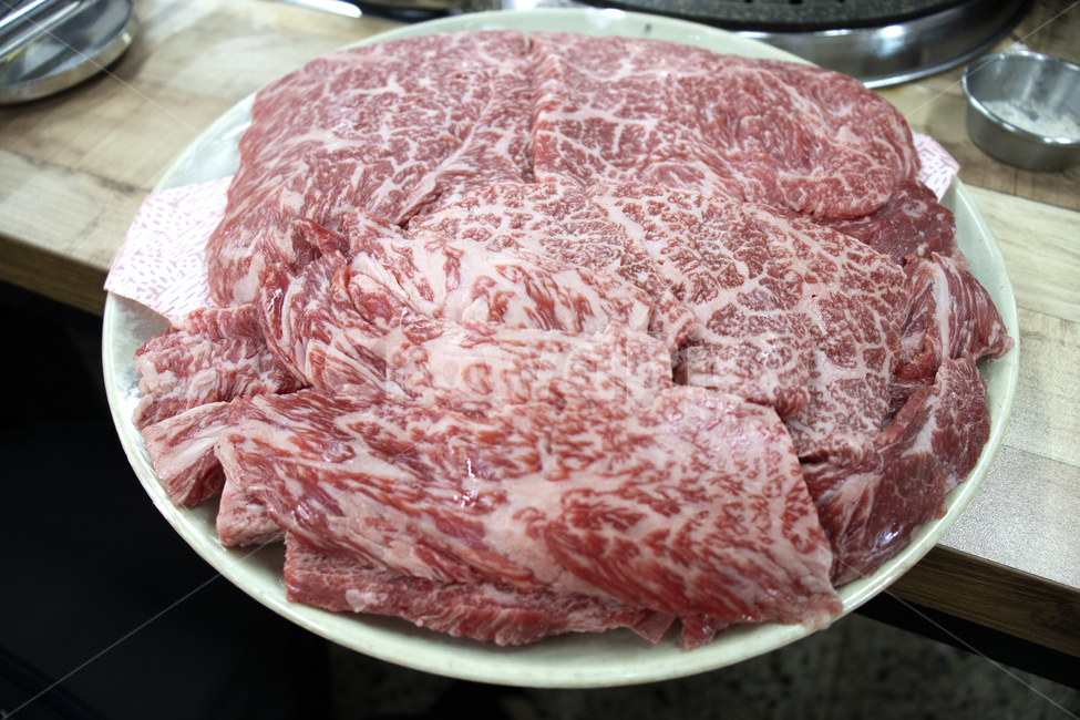 소고기,한식,음식,beef,식재료,요리,cook,meal,food,dishes,한우부위,소고기부위,식사,먹거리,날고기,날것,빨강,고기,술안주,육류,meat,한우,안주,등심,차돌박이,안창살,음식,식재료,요리,food,cook,meal,dishes,food reserves,육류,고기,meat