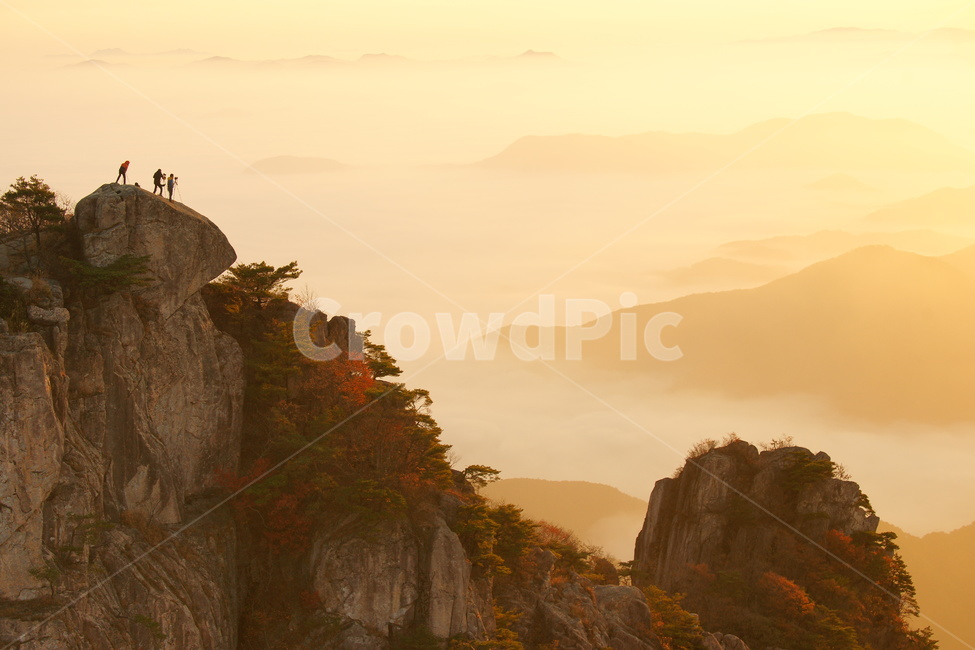 대둔산,일출,운해,풍경,가을,자연,풍경,nature,landscape,한국자연풍경,한국자연경관,korea nature landscape,사람들,대중,군중,other people,crowd,outdoors,옥외,cliff,낭떠러지