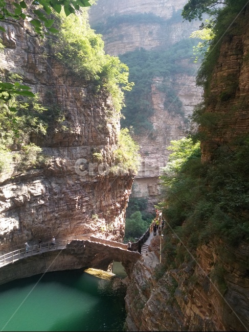 중국,태항산,다리,물,나무,자연,풍경,nature,landscape,해외,외국,세계,foreign,oversea,world,세계자연풍경,해외자연풍경,외국자연풍경,world nature landscape,outdoors,옥외,cliff,낭떠러지