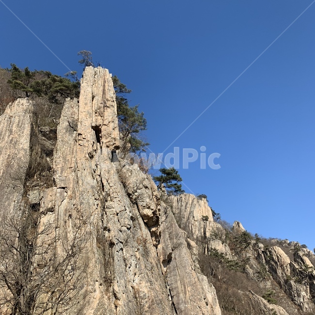 cliff,낭떠러지,nature,자연,outdoors,옥외,절벽,돌산,산,mountain,자연,풍경,nature,landscape