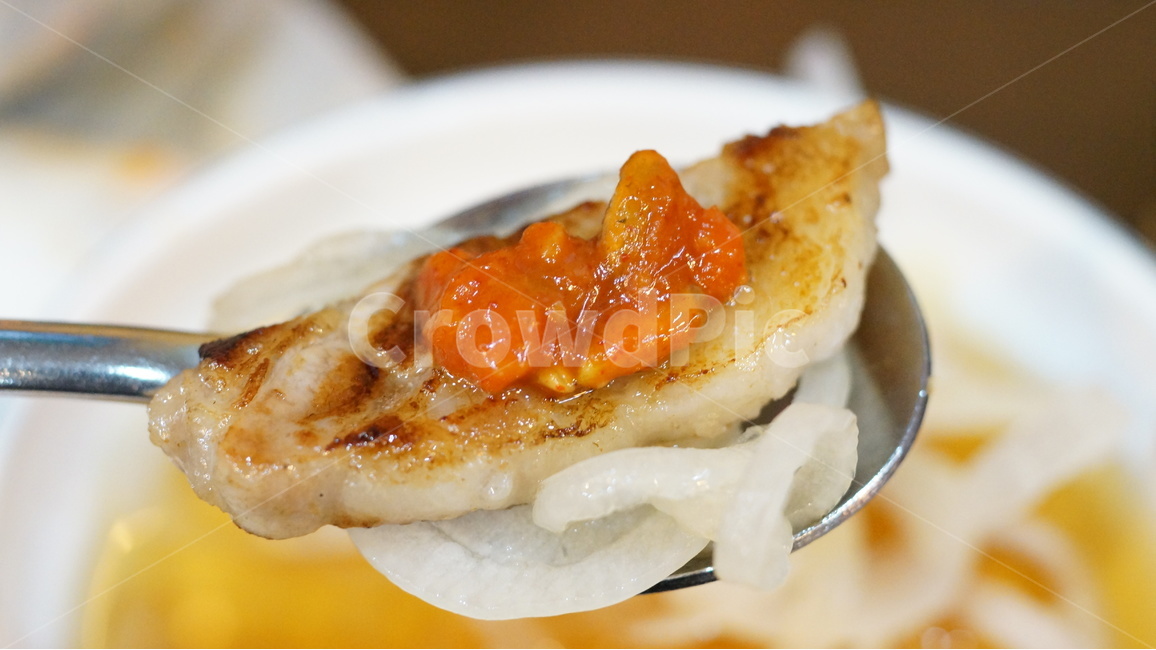 쌈장고기,양파고기,고기,초벌고기,삼겹살,food,음식,정육,육류,외식,마블링,안주,한국요리,요리재료,meat,cook생고기,신선한,굽다,캠핑음식,저녁식사,음식,식재료,요리,food,cook,meal,dishes,food reserves