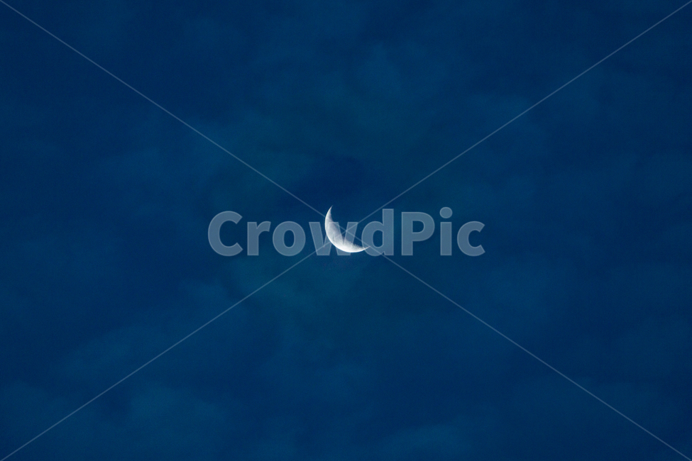달,초승달,반달,새벽,하늘,sky,moon,감성,자연,풍경,nature,landscape,야경,밤,nightscape,night,outdoors,옥외