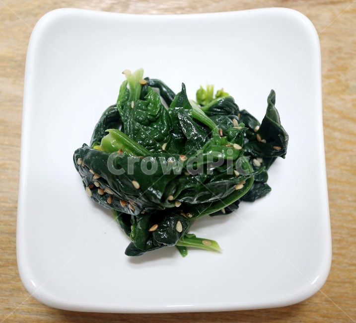 시금치,시금치무침,나물,반찬,채소