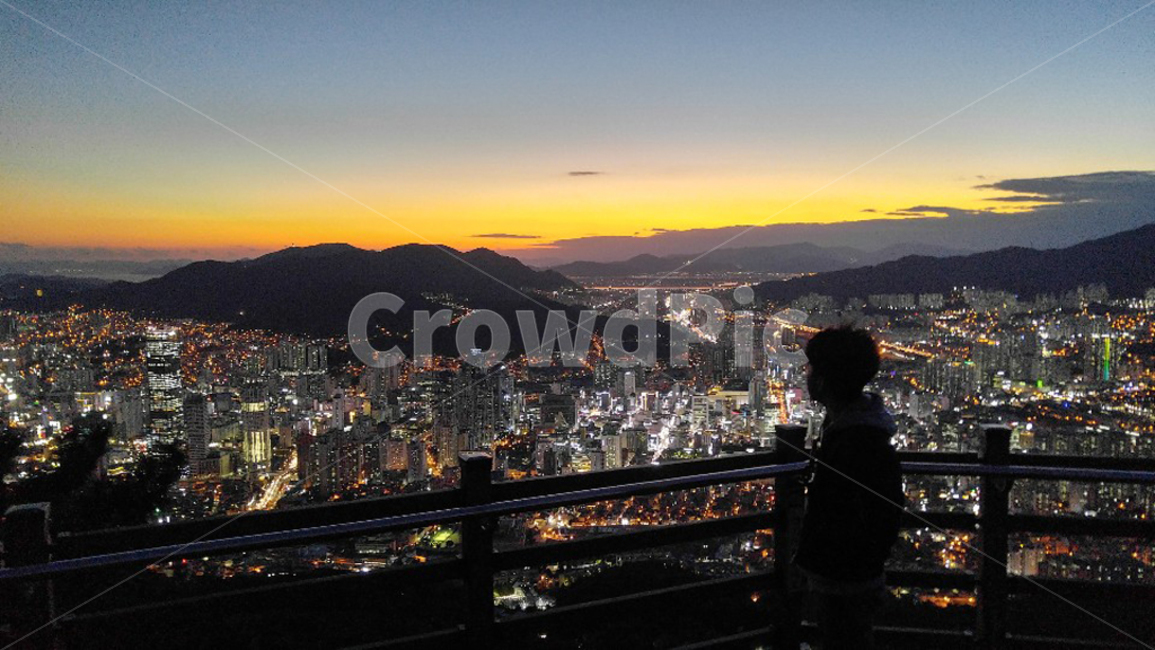 황령산,야경,도시야경,도시,밤,남자야경,nightscene,sky,city,sunset,man,nightview,manandnightview