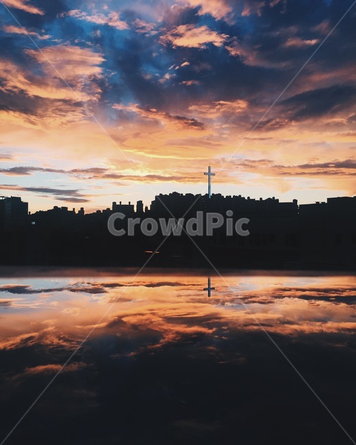 nature,자연,outdoors,옥외,붉은하늘,redsky,황혼,dusk,dawn,새벽,sunset,일몰,sky,햇빛,sunlight,하늘,교회,십자가,cross